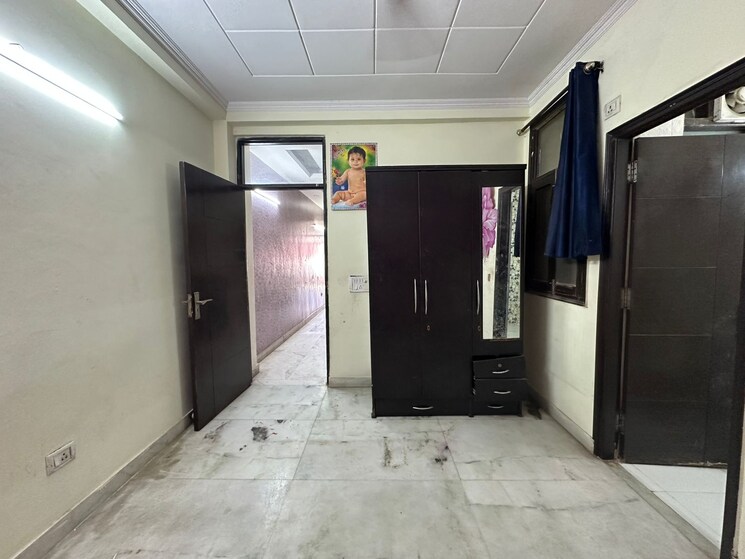 Room, saket 2 Bedroom 900 Sq.Ft. Builder Floor In Saket Delhi 9240129