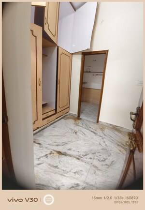 Room in 4 BHK Independent House at Gomti Nagar – for Rent