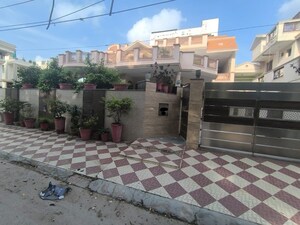 3.5 BHK Independent House For Sale in Sector 14