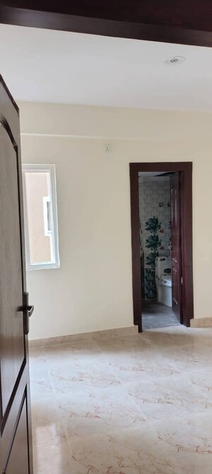 Room in 2 BHK Apartment at Ip Extension – for Rent
