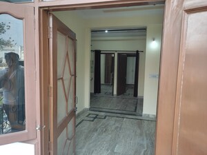 Room in 1.5 BHK Villa at WTC One D, Sector 18 – for Rent