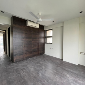 Room in 2 BHK Apartment at Sheth Vasant Blossom, Marol – for Sale
