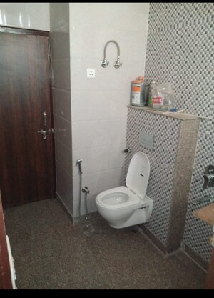 Bathroom in 2 BHK Builder Floor at Sector 46 – for Rent