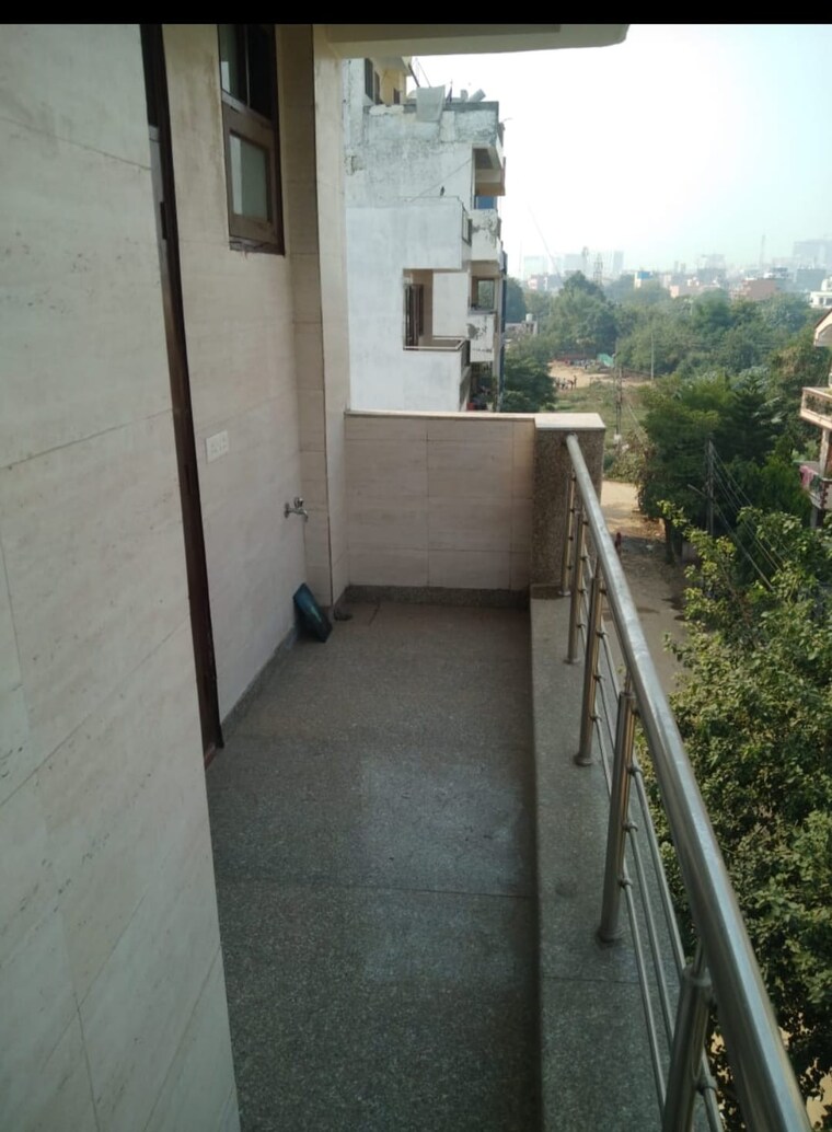 Balcony, sector 46 2 Bedroom 1200 Sq.Ft. Builder Floor In Sector 46 Gurgaon 9240194