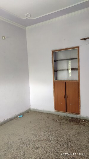 Furnished Amenities in 1 BHK Apartment at Jagriti Apartments, Sector 71 – for Sale