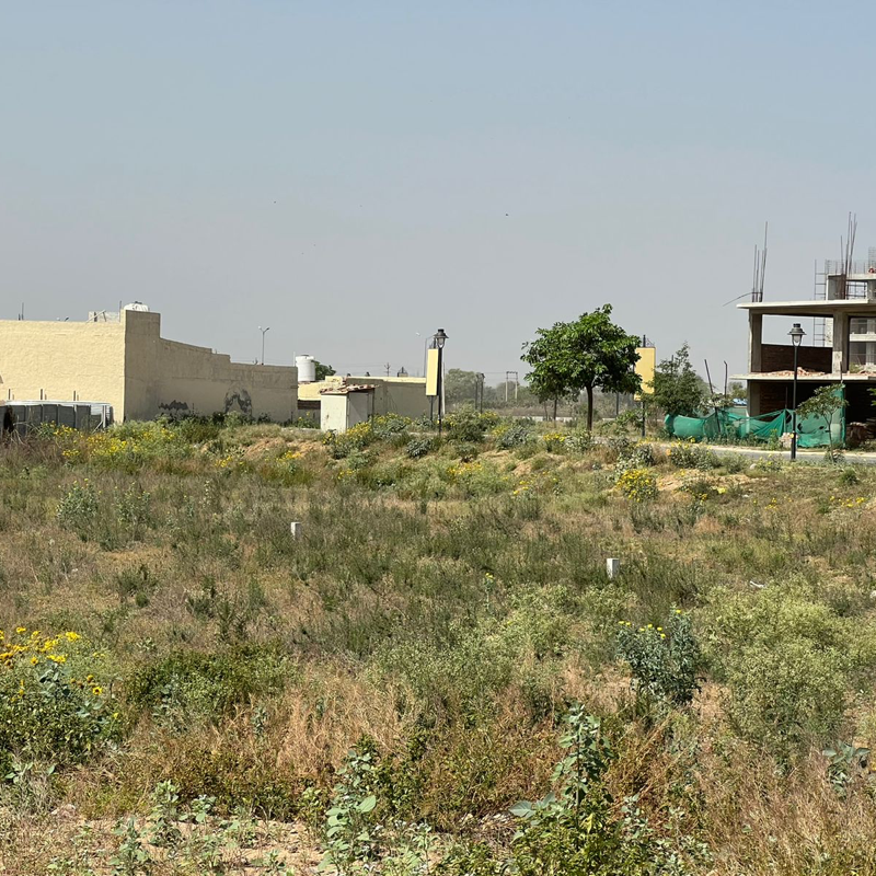 Plot For Sale in SBTL Gateway 95