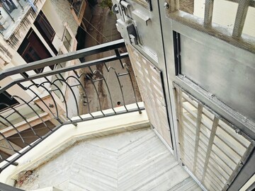 Balcony in 2 BHK Builder Floor at Saket – for Rent