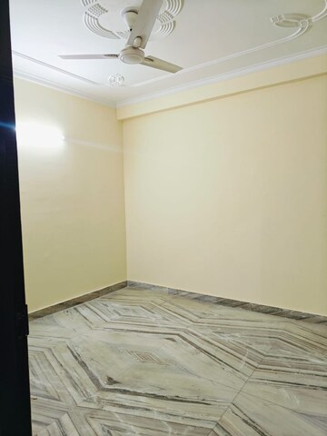 Room in 2 BHK Builder Floor at Saket – for Rent