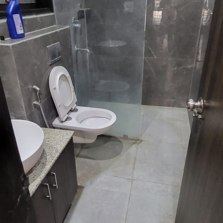 Attached Bathroom, ansal-api-esencia 3 Bedroom 2000 Sq.Ft. Apartment In Sector 67 Gurgaon 9240258