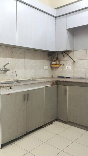 Kitchen in 2 BHK Apartment at Parshav Vihar, Patparganj – for Sale