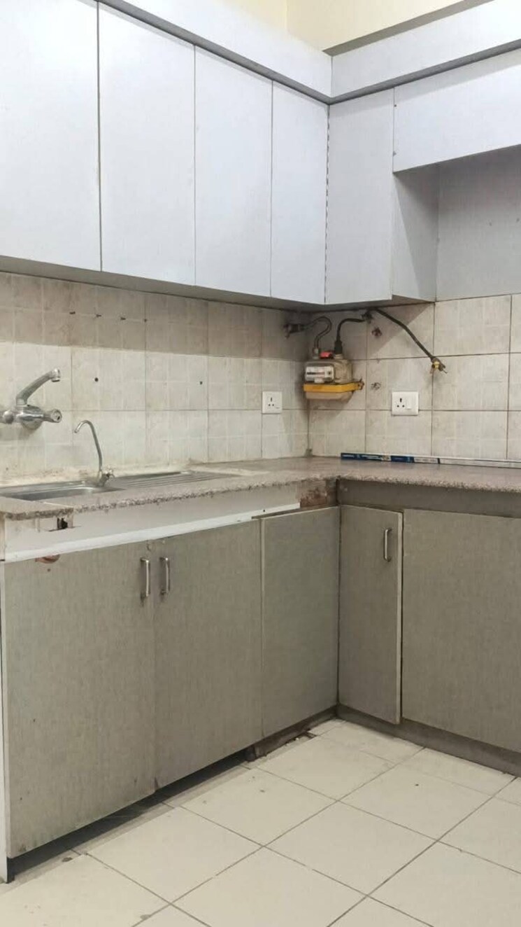 Kitchen, parshav-vihar 2 Bedroom 1000 Sq.Ft. Apartment In Patparganj Delhi 9240244