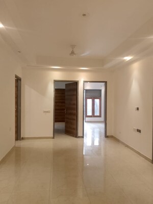 Building Lobby in 2.5 BHK Apartment at Smart World Gems, Sector 89 – for Rent