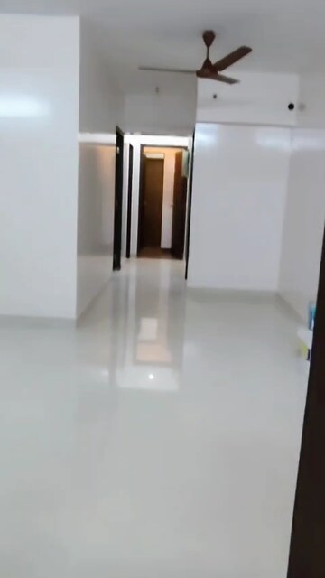 Room in 3 BHK Apartment at Veena Serenity, Chembur – for Rent