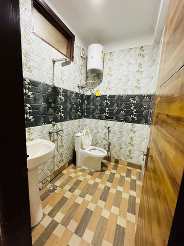 Bathroom in 1 BHK Builder Floor at Chattarpur – for Rent