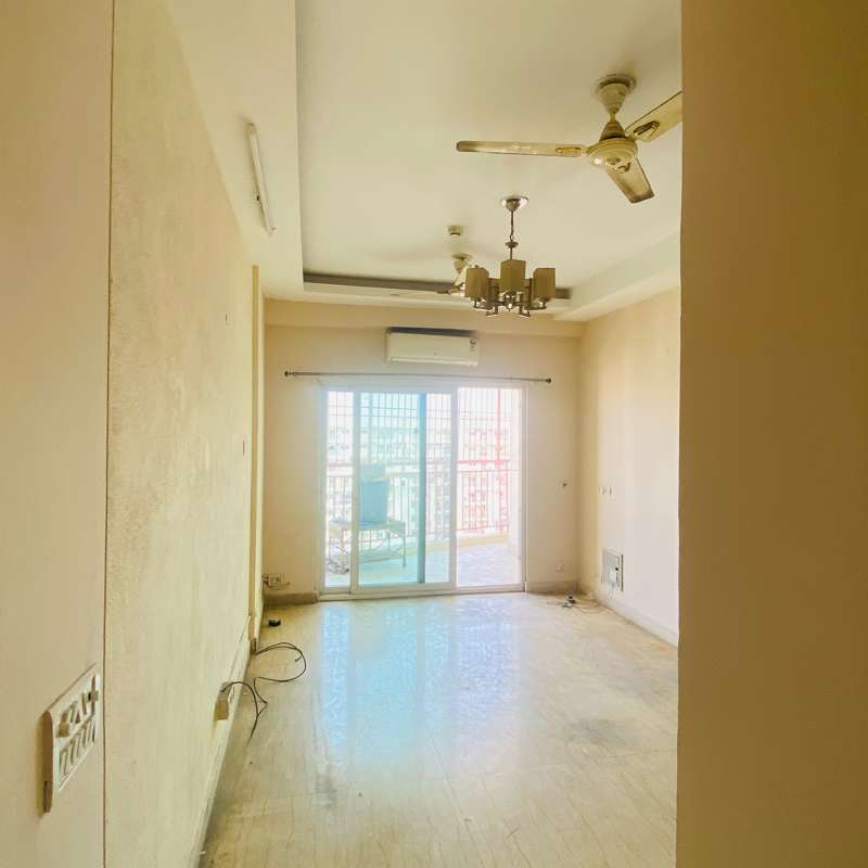 2.5 BHK + Study Room Apartment For Rent in Mahagun Moderne
