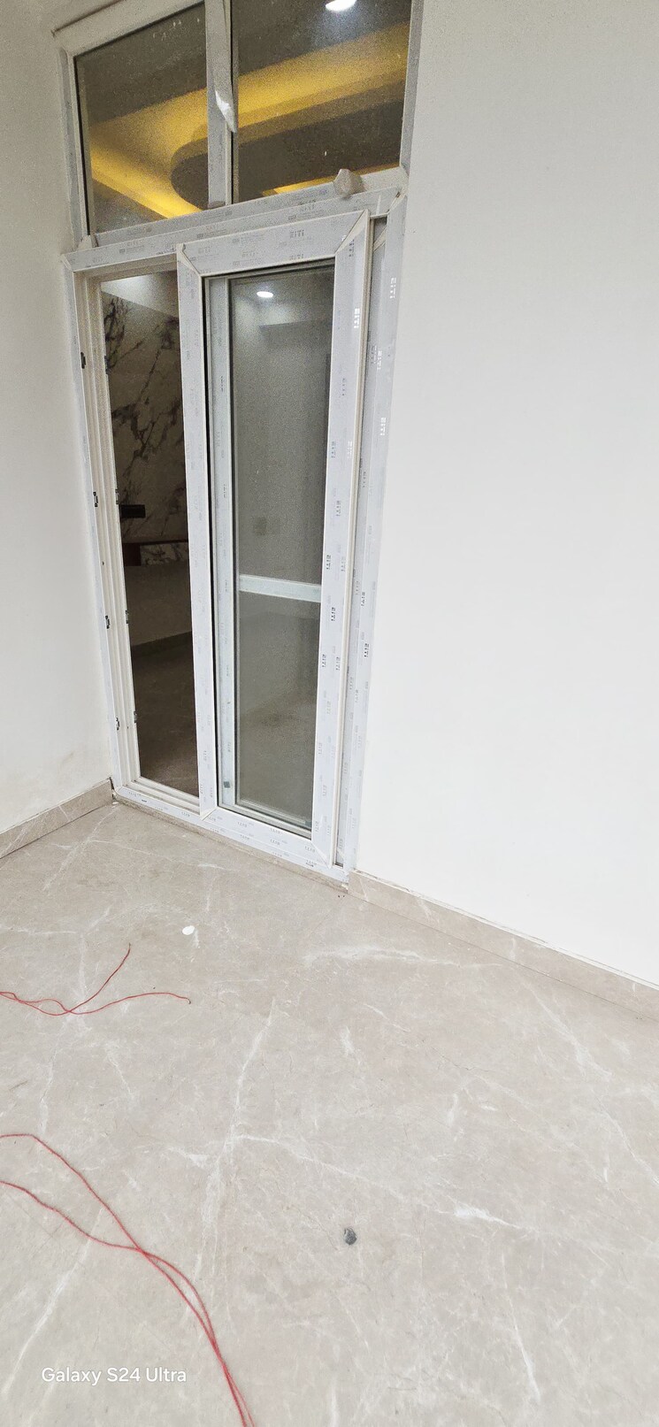 Room, sector 73 2 Bedroom 1050 Sq.Ft. Builder Floor In Sector 73 Noida 9240339