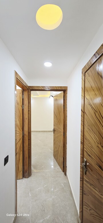 Building Lobby in 2 BHK Builder Floor at Sector 73 – for Sale