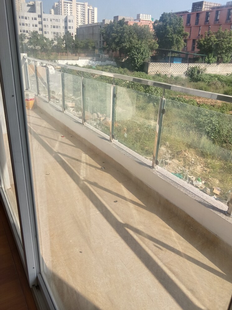 Balcony, ss-linden 4 Bedroom 2741 Sq.Ft. Apartment In Sector 84 Gurgaon 9240314