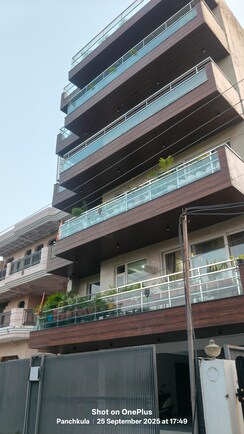3.5 BHK + Servant Room Builder Floor For Sale in Sector 12 Panchkula