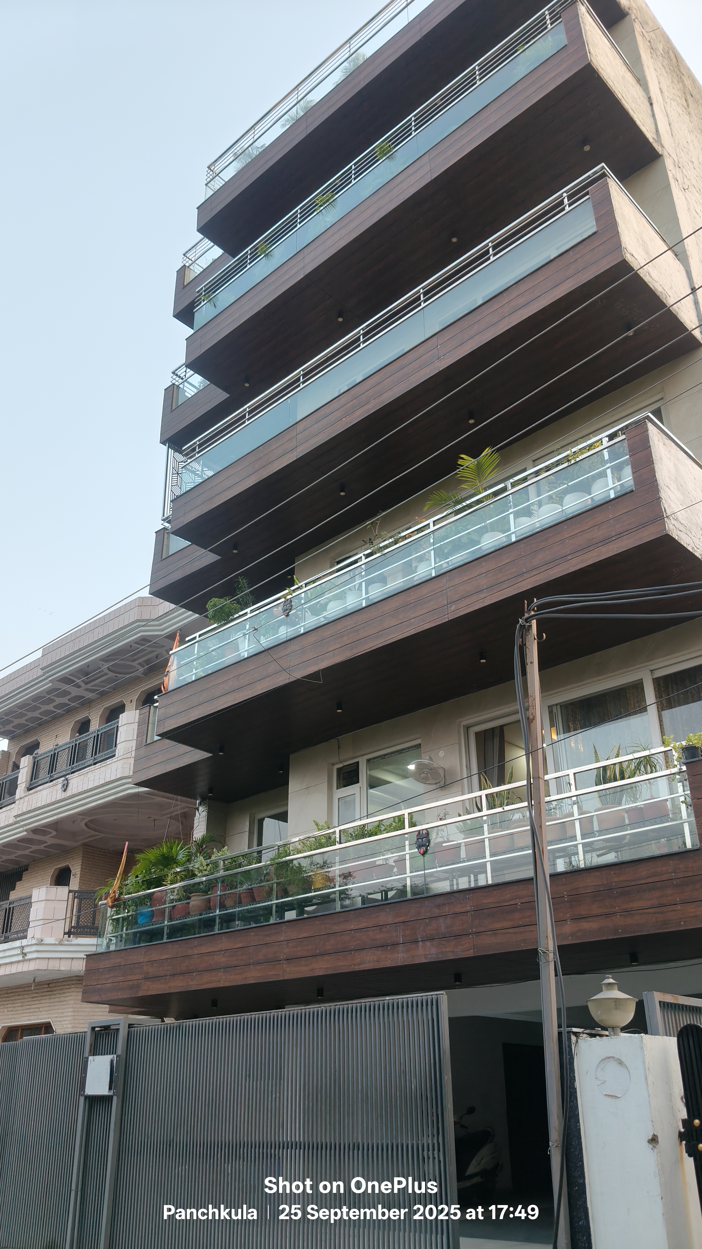 3.5 BHK + Servant Room Builder Floor For Sale in D R Estate 