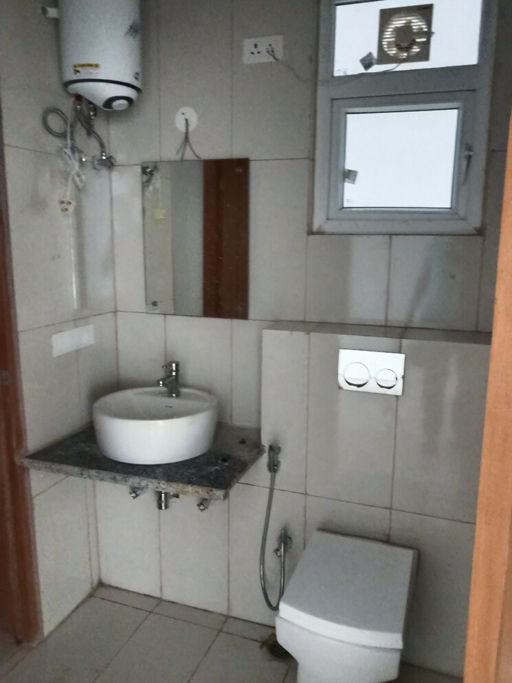 Bathroom, ss-linden 4 Bedroom 2741 Sq.Ft. Apartment In Sector 84 Gurgaon 9240340