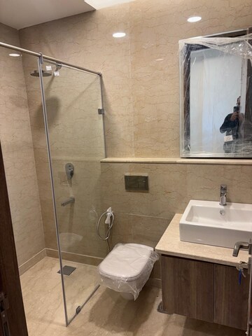Bathroom in 5 BHK Apartment at Emaar The Palm Springs, Sector 54 – for Rent