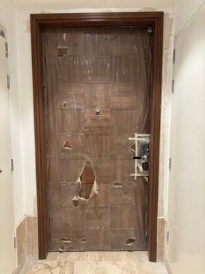 Furnished Amenities in 3 BHK Apartment at Emaar The Palm Springs, Sector 54 – for Rent