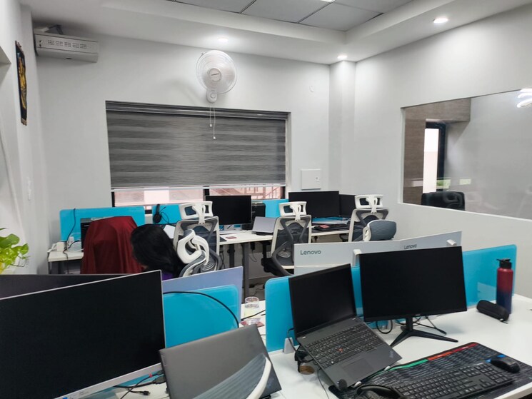 Team Area, sector 74 Commercial Office Space 800 Sq.Ft. In Sector 74 Mohali 9240383