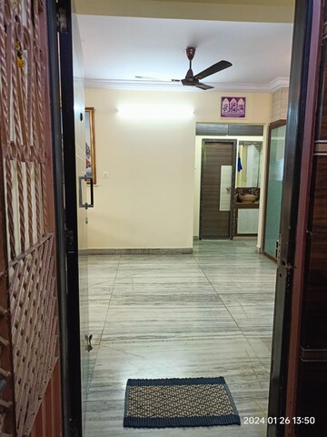 Room in 4 BHK Apartment at Vashi Sector 12 – for Sale