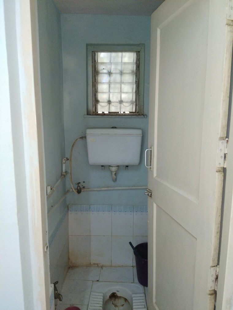 Bathroom, malad west 1 RK 225 Sq.Ft. Apartment In Malad West Mumbai 9240406