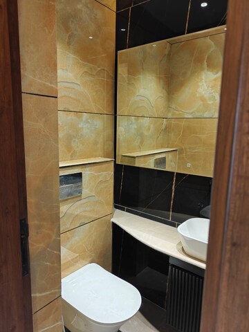 Attached Bathroom in 4 BHK Apartment at Emaar The Palm Springs, Sector 54 – for Rent