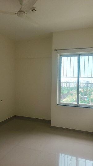 Room in 2 BHK Apartment at Kolte Patil Life Republic, Hinjewadi – for Rent