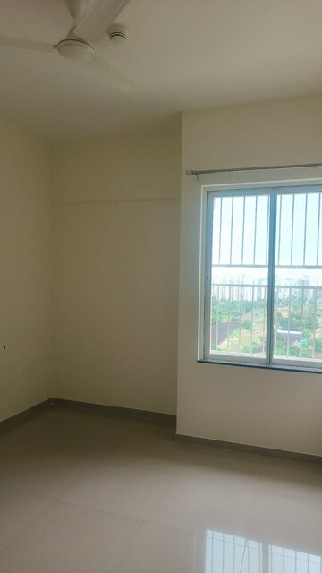 Room in 2 BHK Apartment at Kolte Patil Life Republic, Hinjewadi – for Rent