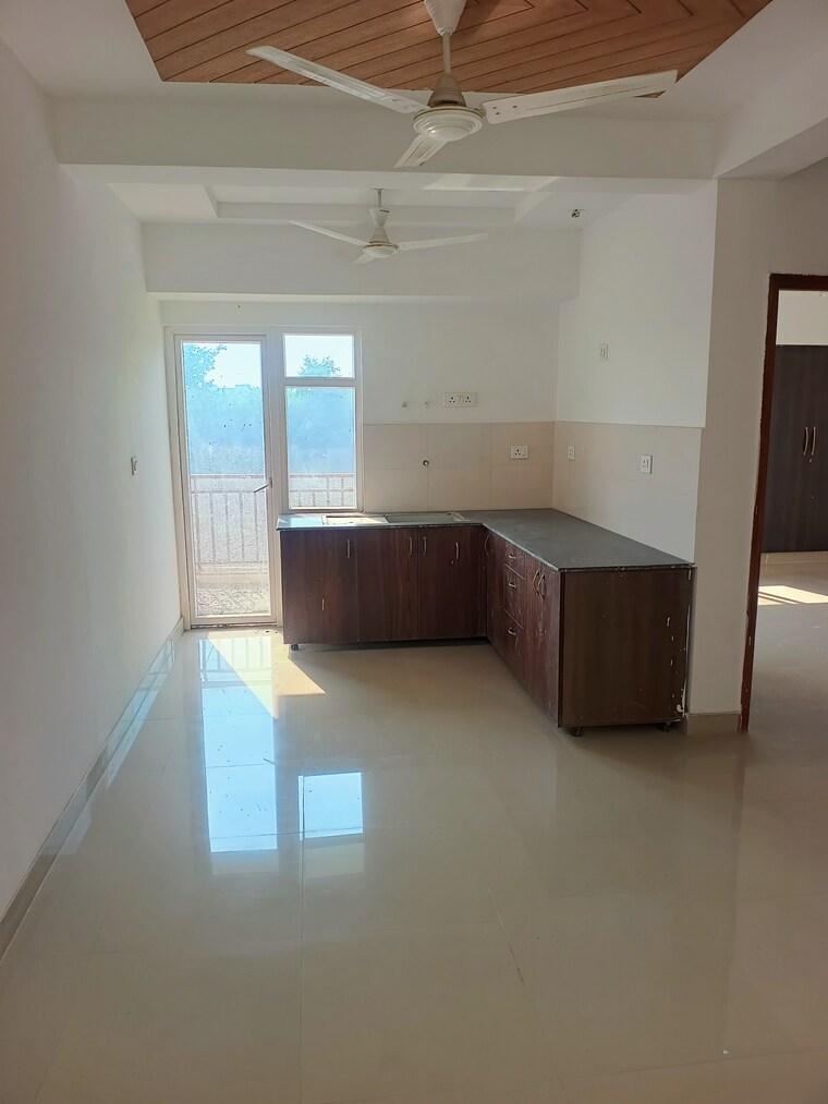 Kitchen, earthcon-casa-grande-ii 2.5 Bedroom 1325 Sq.Ft. Apartment In Chi V Greater Noida Greater Noida 9240540