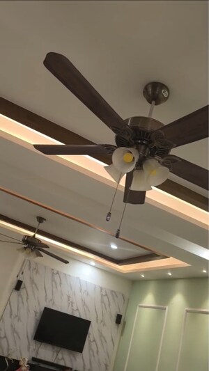 Furnished Amenities in 3 BHK Builder Floor at Sector 21d – for Sale