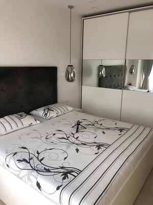 Bedroom in 2 BHK Apartment at Bunch Berry, Andheri West – for Sale