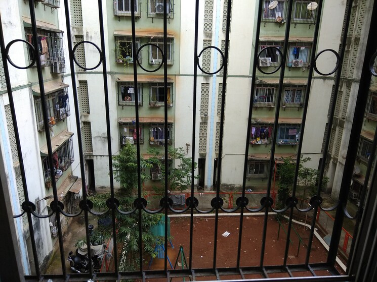 Balcony, malad west 1 RK 225 Sq.Ft. Apartment In Malad West Mumbai 9240594