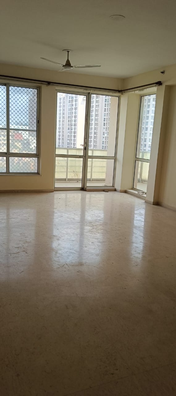 3.5 BHK + Study Room 2714 Sq.Ft. Apartment in Unitech Harmony