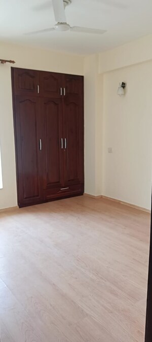 Bedroom in 3.5 BHK Apartment at Unitech Harmony, Sector 50 – for Rent