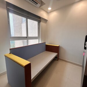 Living Room in 1.5 BHK Apartment at Sheth Avante, Mumbai Central Suburbs – for Rent