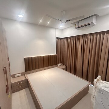 1.5 BHK Apartment For Rent in Sheth Avante, Mumbai Central Suburbs