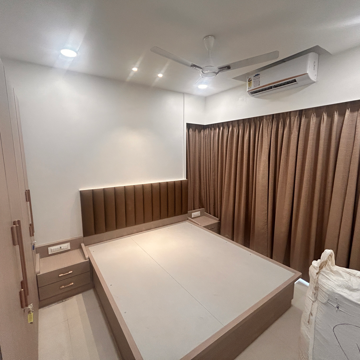 1.5 BHK + Extra Room Apartment For Rent in Sheth Avante