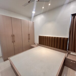 Bedroom in 1.5 BHK Apartment at Sheth Avante, Mumbai Central Suburbs – for Rent