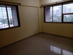 Room in 1 BHK Apartment at Bhoomi Park, Malad West – for Sale