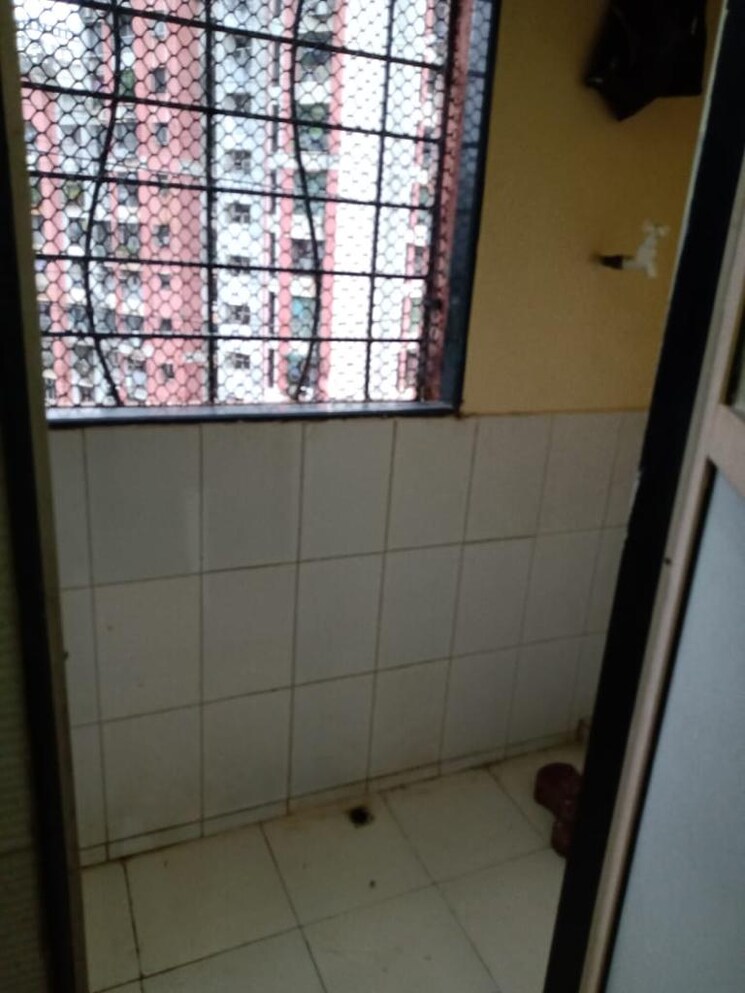 Bathroom, bhoomi-park 1 Bedroom 625 Sq.Ft. Apartment In Malad West Mumbai 9240609