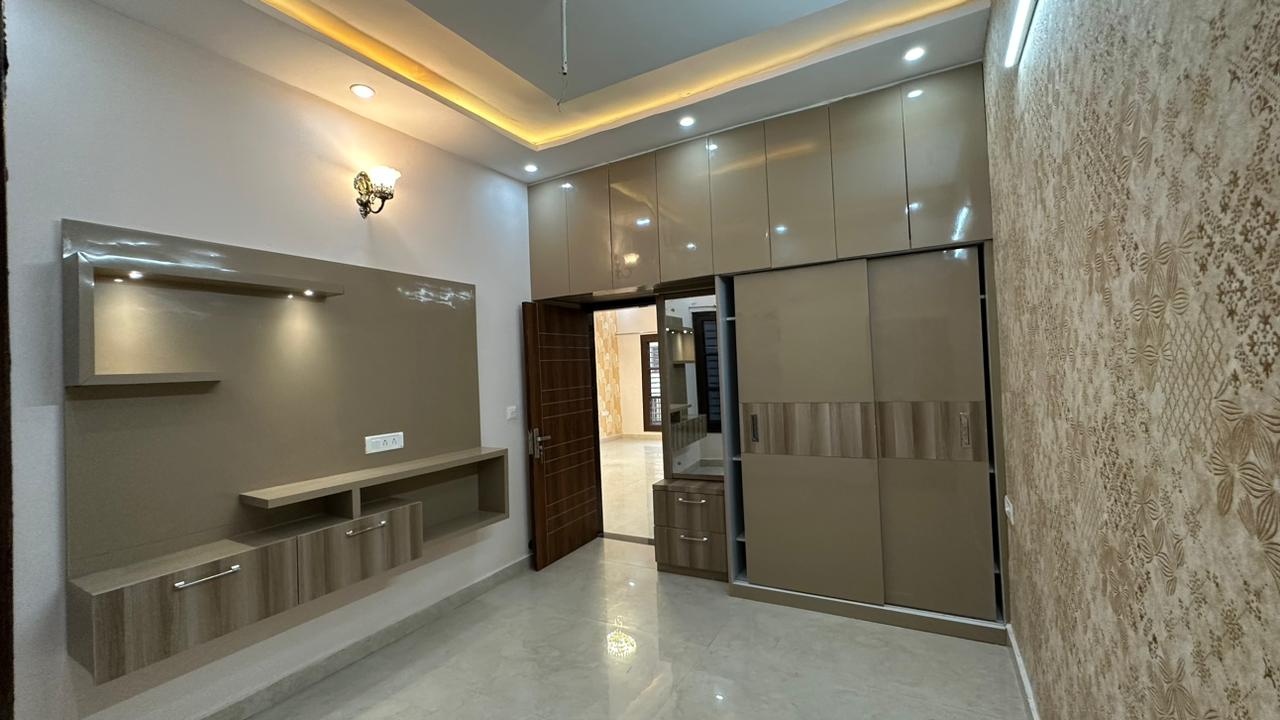 3 BHK + Pooja Room,Study Room,Extra Room Independent House For Sale in Kharar Road