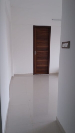 Room in 2 BHK Apartment at Andheri West – for Sale