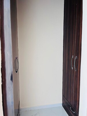 Room in 3 BHK Apartment at Vip Road – for Sale