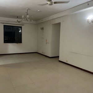Room in 3 BHK Apartment at Unitech Uniworld Gardens, Islampur – for Sale
