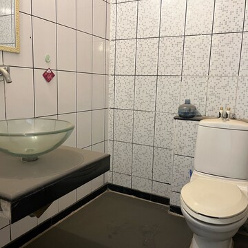 Bathroom in 3 BHK Apartment at Unitech Uniworld Gardens, Islampur – for Sale